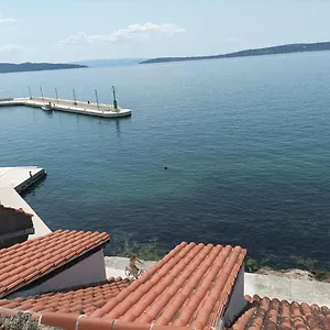 Benutic-lalini Apartament